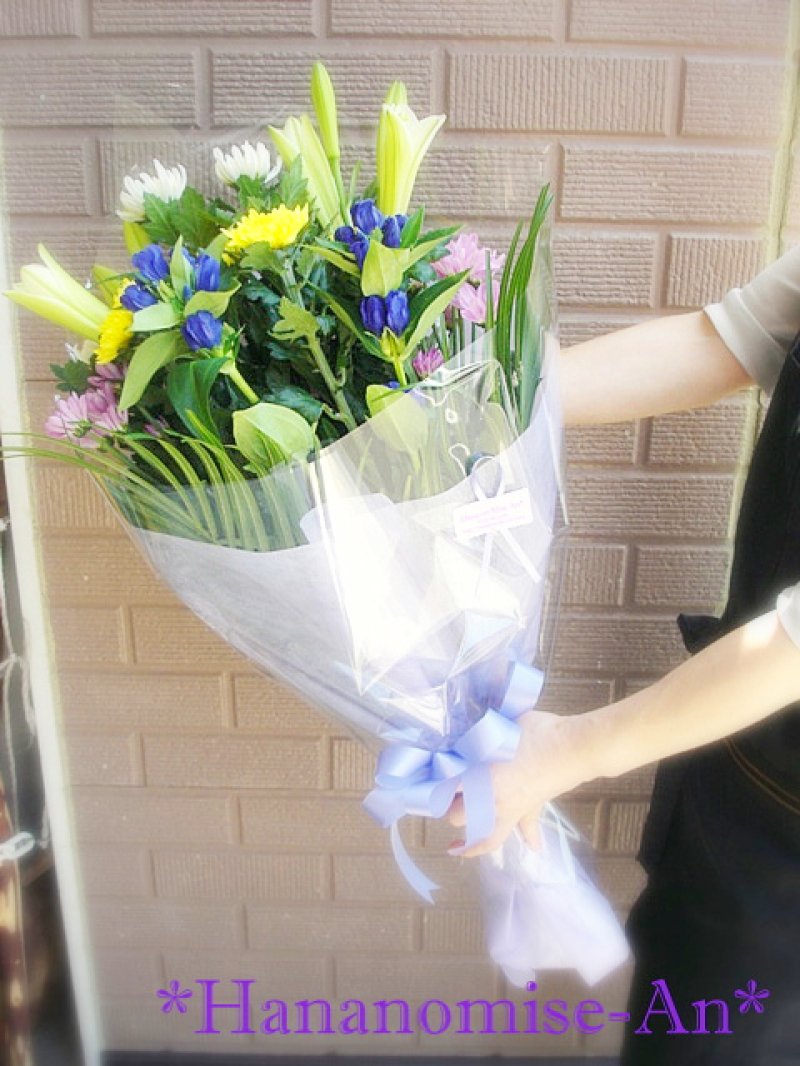 画像2: お供え用・対になった花瓶花